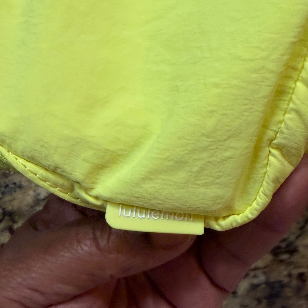 Lululemon Everywhere Belt Bag 1L Neon Electric Lemon Yellow Waist Pack Bag - Picture 4 of 13